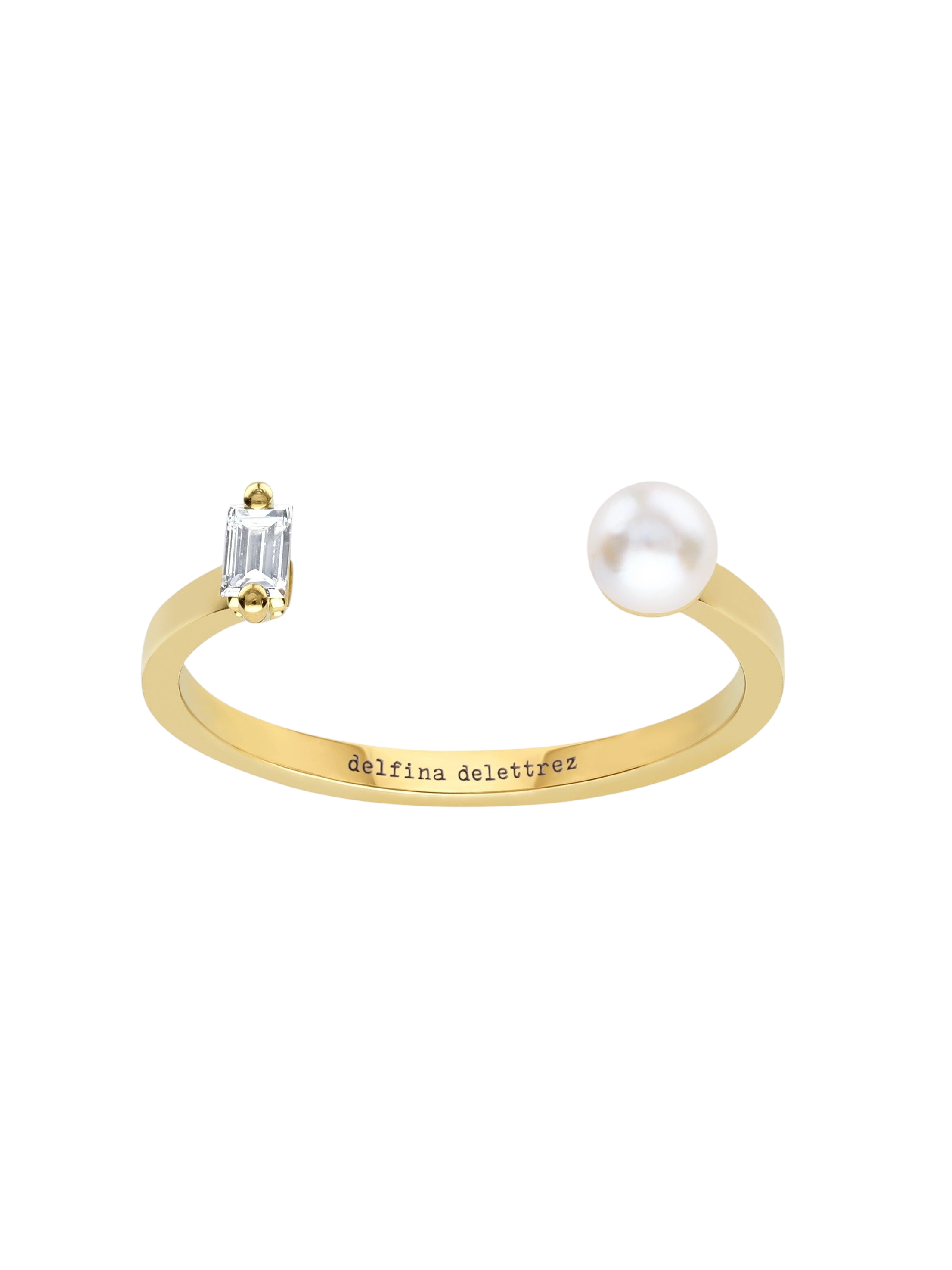 Dots pearl and baguette ring photo